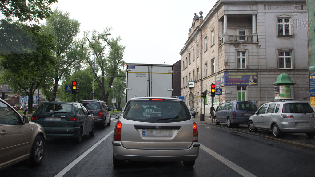 Czy w tej sytuacji powinieneś oczekiwać, że następnym sygnałem będzie światło zielone?