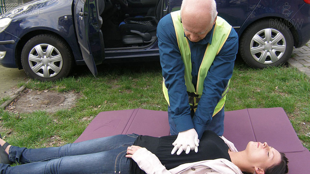 In which of the following situations should you stop cardiopulmonary resuscitation?